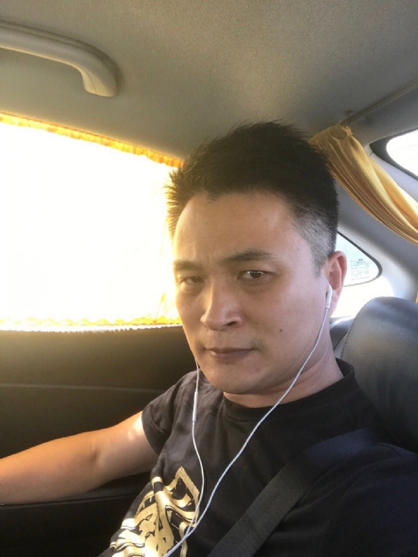罗的第二张照片--将乐婚介网