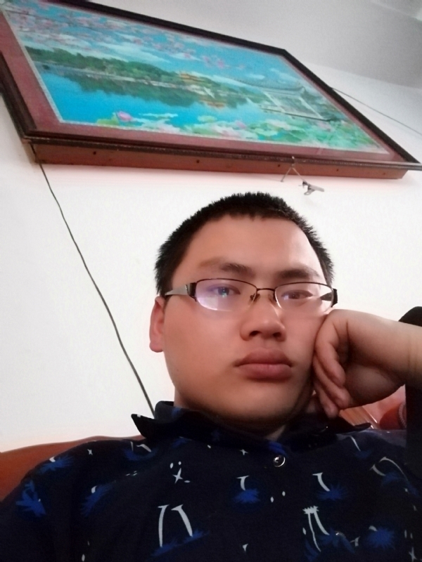 90男孩的第一张照片--将乐婚介网