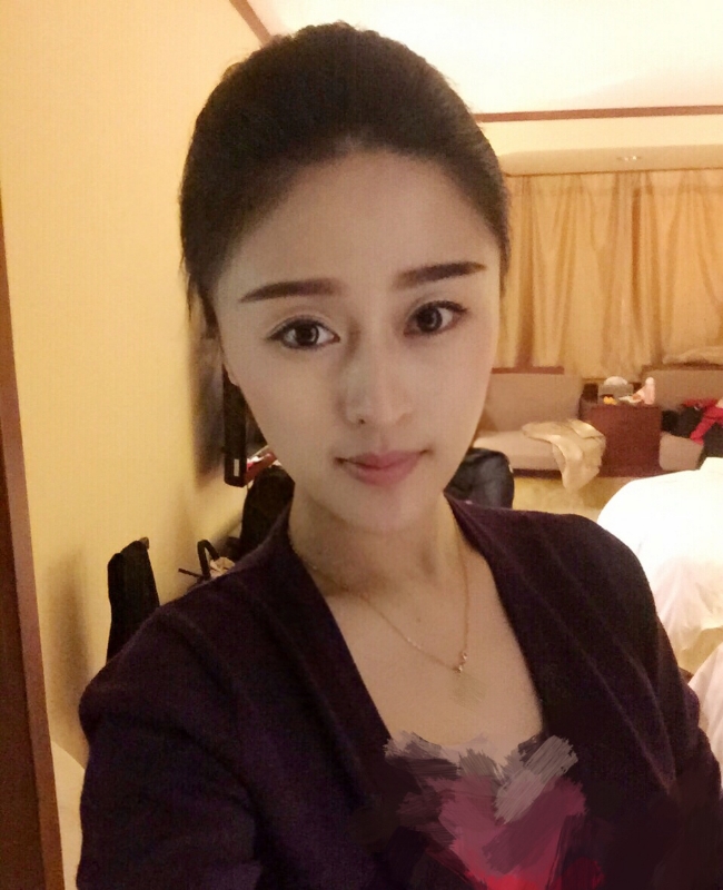 挣扎的第一张照片--将乐婚介网