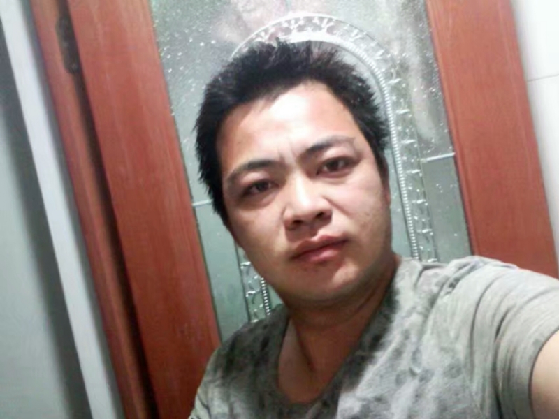 往事随风的第一张照片--将乐婚介网