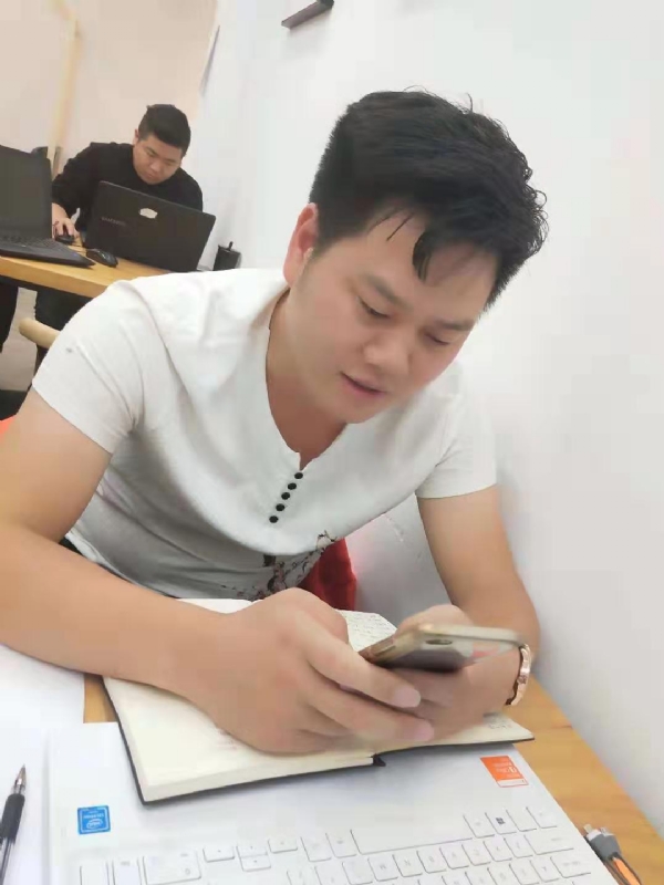 麒麟的第一张照片--将乐婚介网