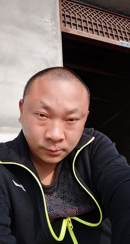 马克的第一张照片--将乐婚介网