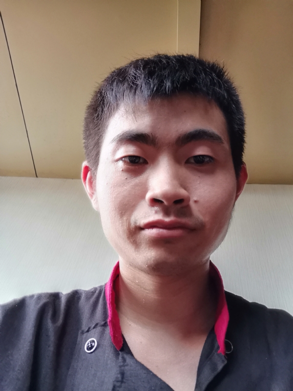 嗯的第一张照片--将乐婚介网