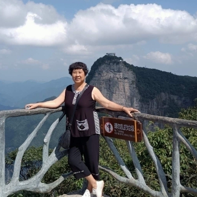 快乐人生的第一张照片--将乐婚介网