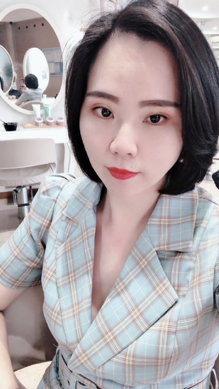 固执的第一张照片--将乐婚介网