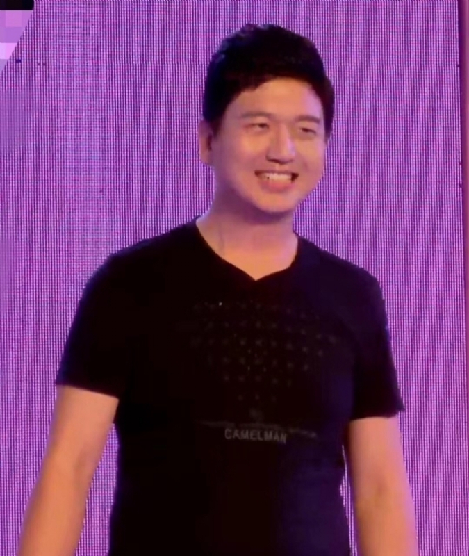 风继续吹的第一张照片--将乐婚介网