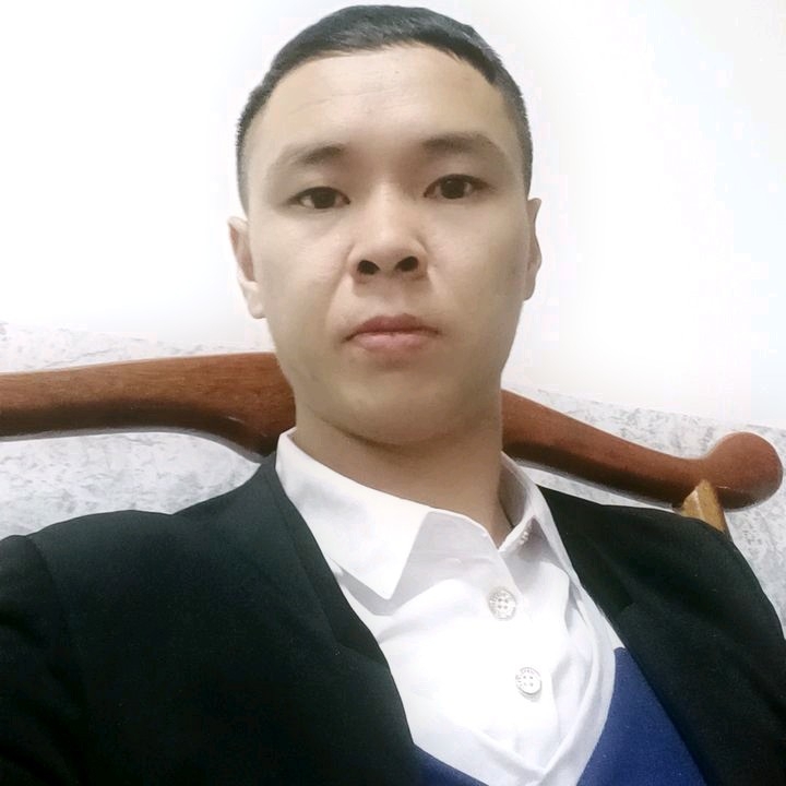 冷漠的第一张照片--将乐婚介网