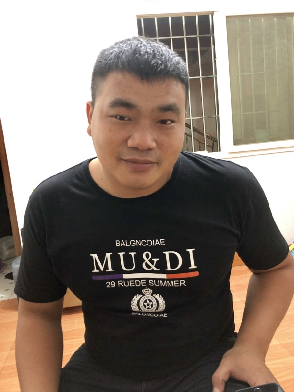 晴栀的第一张照片--将乐婚介网