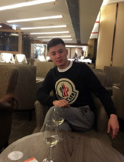 吴辉的第一张照片--将乐婚介网