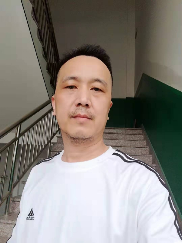假如风有颜色的第一张照片--将乐婚介网