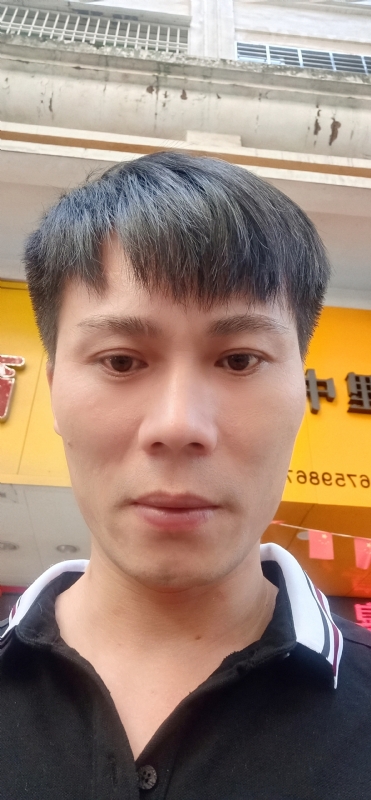 笑看人生的第一张照片--将乐婚介网