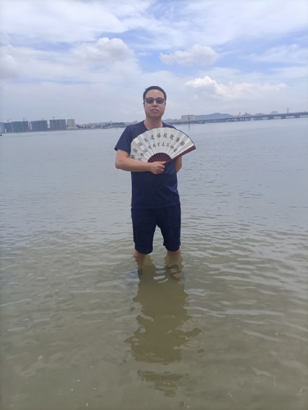 浪迹天涯的第一张照片--将乐婚介网