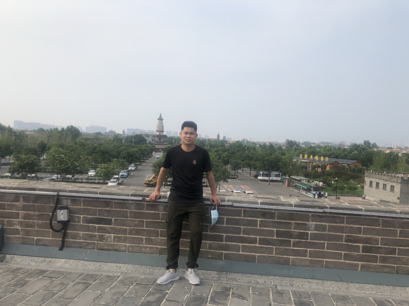 123.向左向右的第一张照片--将乐婚介网