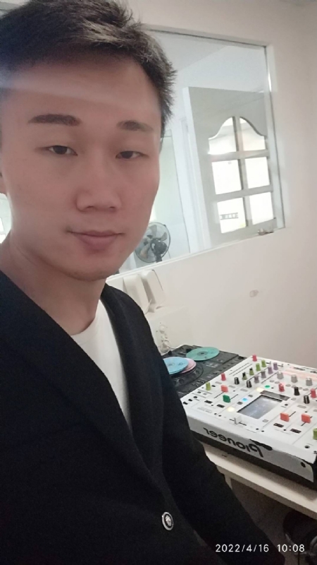 林锋的第三张照片--将乐婚介网