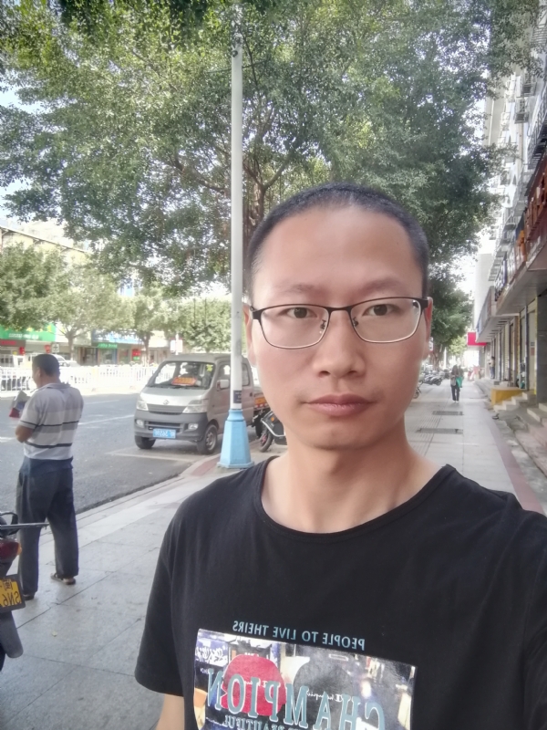 老虎的第一张照片--将乐婚介网