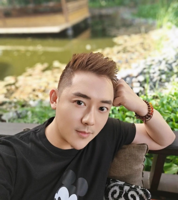 黄家豪的第二张照片--将乐婚介网