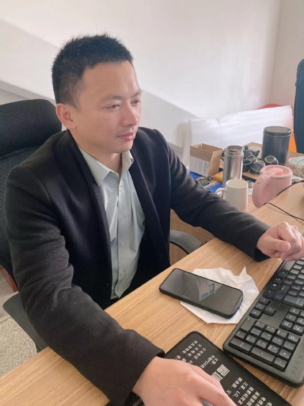 落叶知秋的第一张照片--将乐婚介网