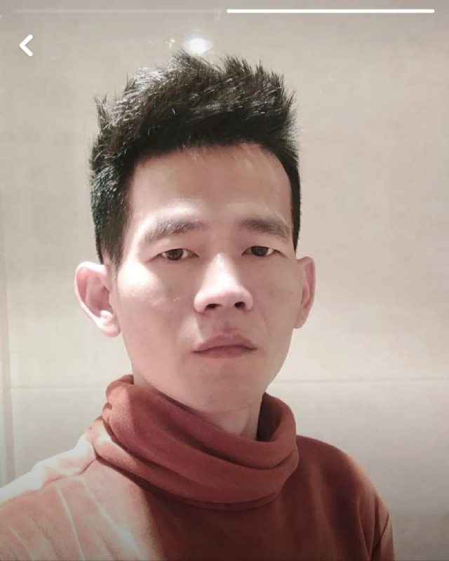 白了少年头的第一张照片--将乐婚介网
