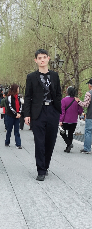 风一样的第一张照片--将乐婚介网