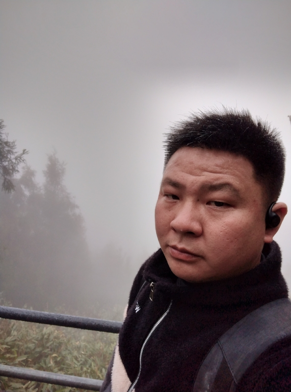 何何何的第一张照片--将乐婚介网
