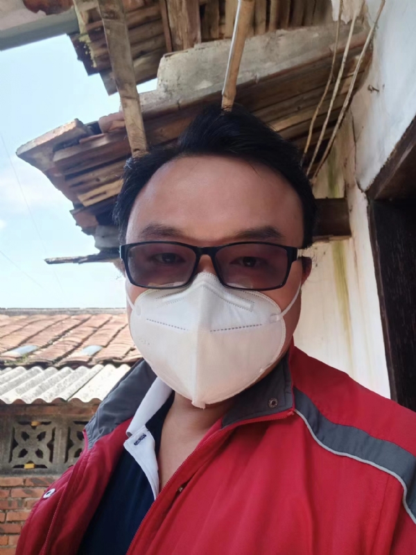 如影随形的第一张照片--将乐婚介网