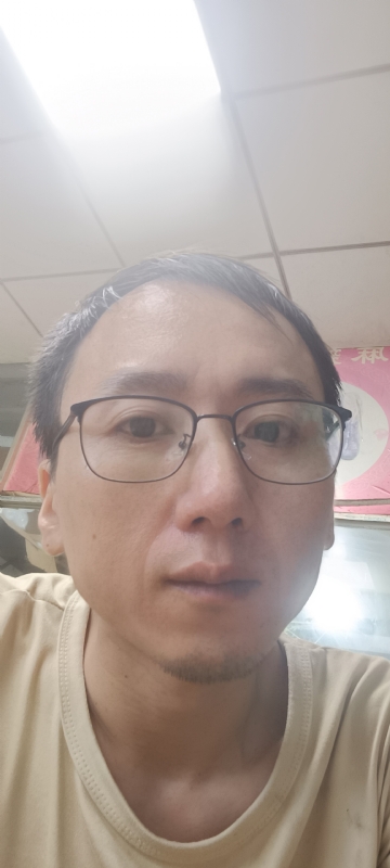 想胖的瘦子的第一张照片--将乐婚介网
